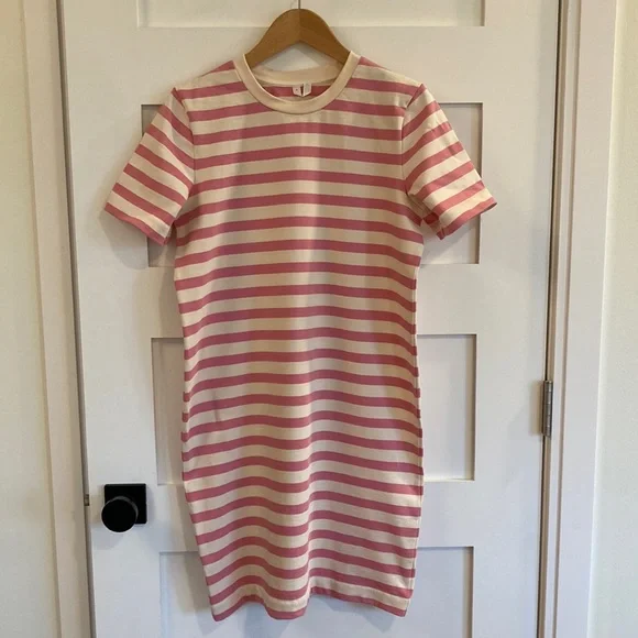 Arket T-shirt dress in pink and cream size small - Picture 1 of 11